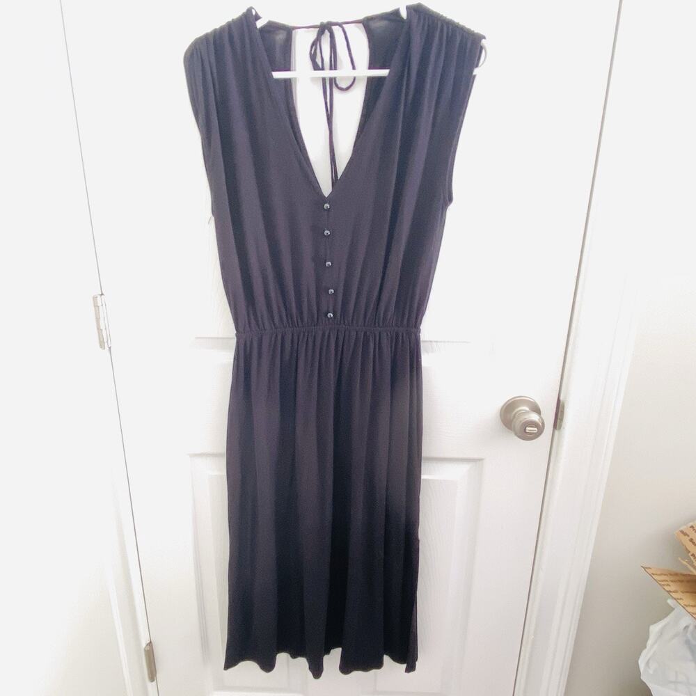 Black Sleeveless V-Neck Midi Dress